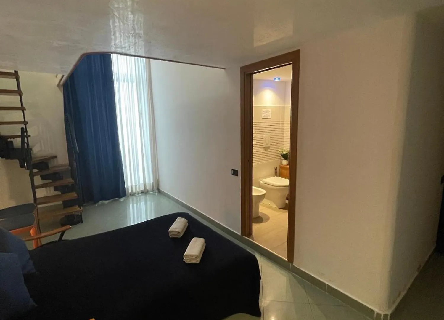 Lanova21 Bed & Breakfast Naples