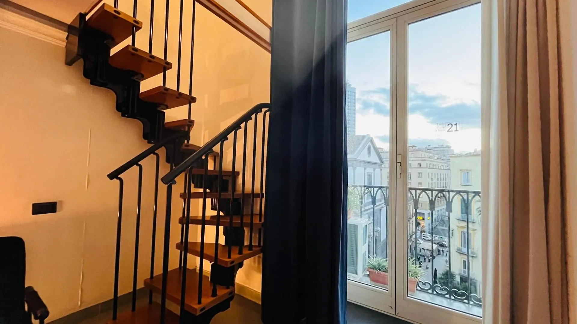 Lanova21 Bed & Breakfast Naples Italy